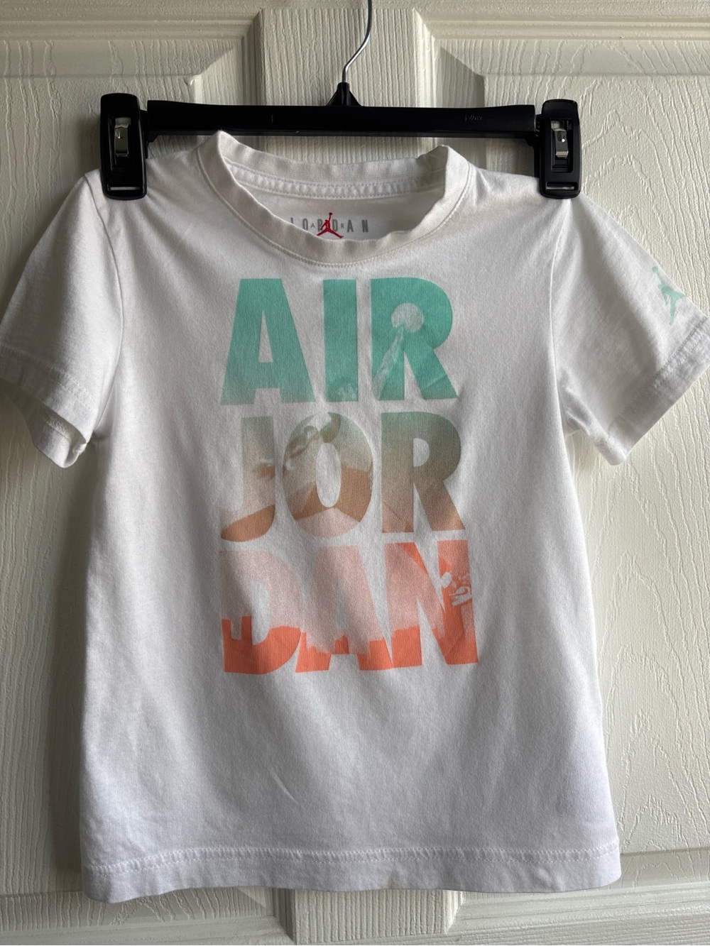 AIR JORDAN | white Kids Tee - Size 5/6